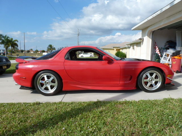 1993 Mazda RX-7 R1 Coupe 2-Door 1.3L 1993 Mazda RX-7 FD
