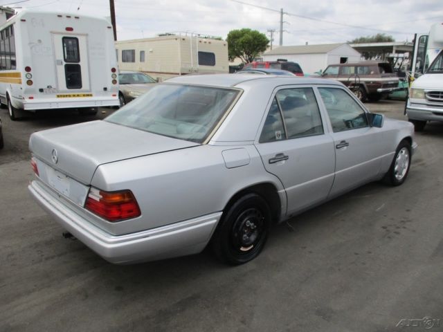 1993 Mercedes-Benz 400-Series 400E 4.2 (STD is Estimated) - photo 3