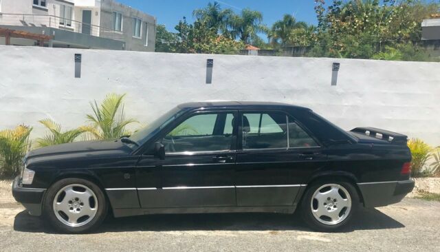 1993 MERCEDES 190 E 2.6 SPORTLINE 1993 Mercedes-Benz 190-Series 2.6 E SPORTILNE LIMITED EDITION