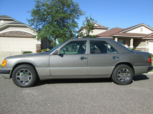 1993 Mercedes 300 D Concourse condition only 78 k miles Rare car highly serviced 1993 Mercedes-Benz 300-Series diesel