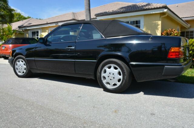1993 Mercedes-Benz 300-Series Cabriolet - photo 3