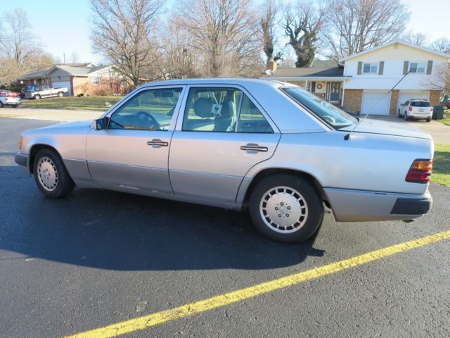 1993 Mercedes-Benz 300-Series - photo 6