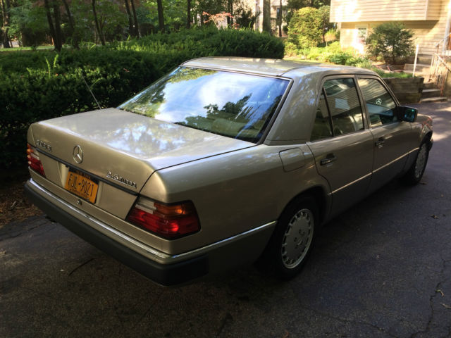 1993 Mercedes-Benz 300-Series 4 Door - photo 4