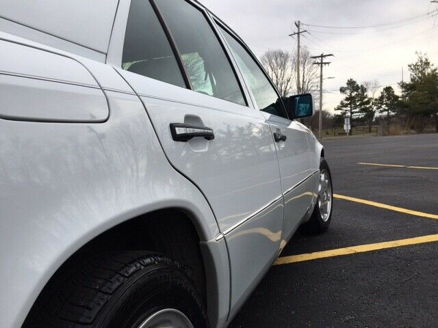 1993 Mercedes-Benz 300-Series grey leather - photo 12