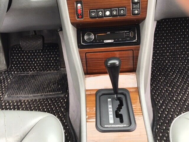 1993 Mercedes-Benz 300-Series grey leather - photo 3
