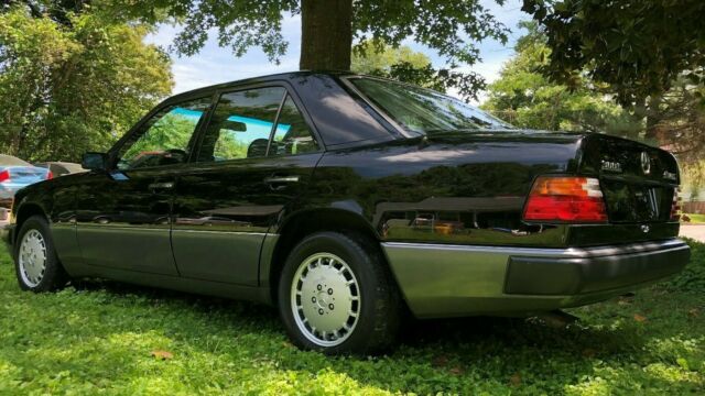 1993 Mercedes-Benz 300-Series 300E - photo 8