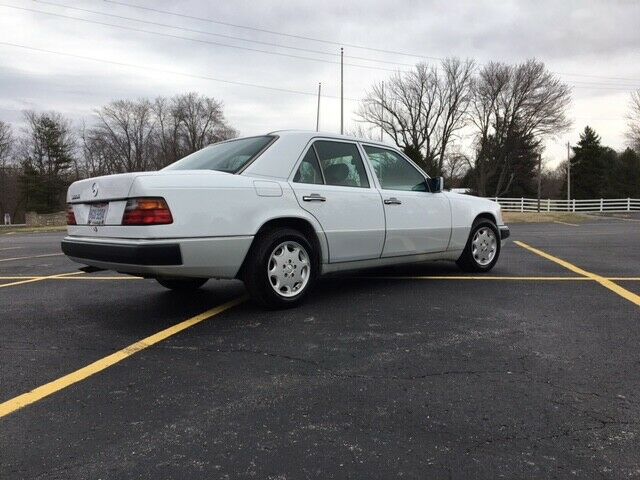 1993 Mercedes-Benz 300-Series grey leather - photo 7
