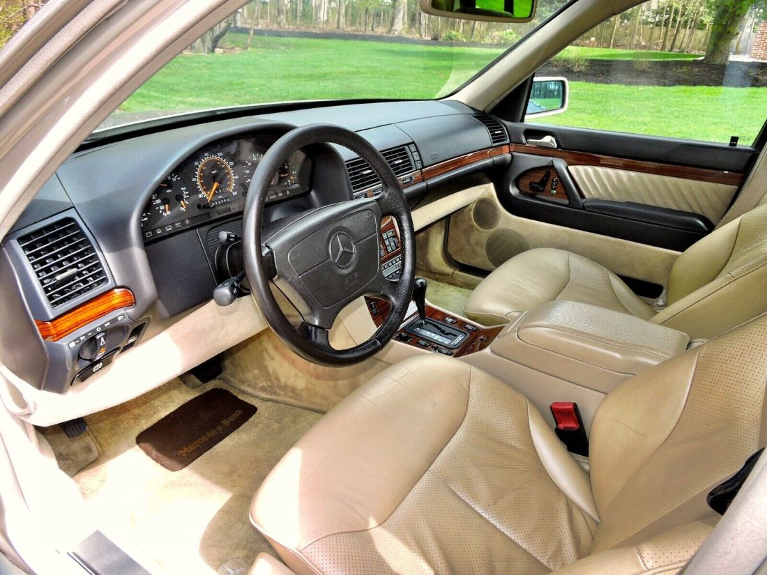 1993 Mercedes-Benz S-Class 300SE. Fully Serviced. - photo 9
