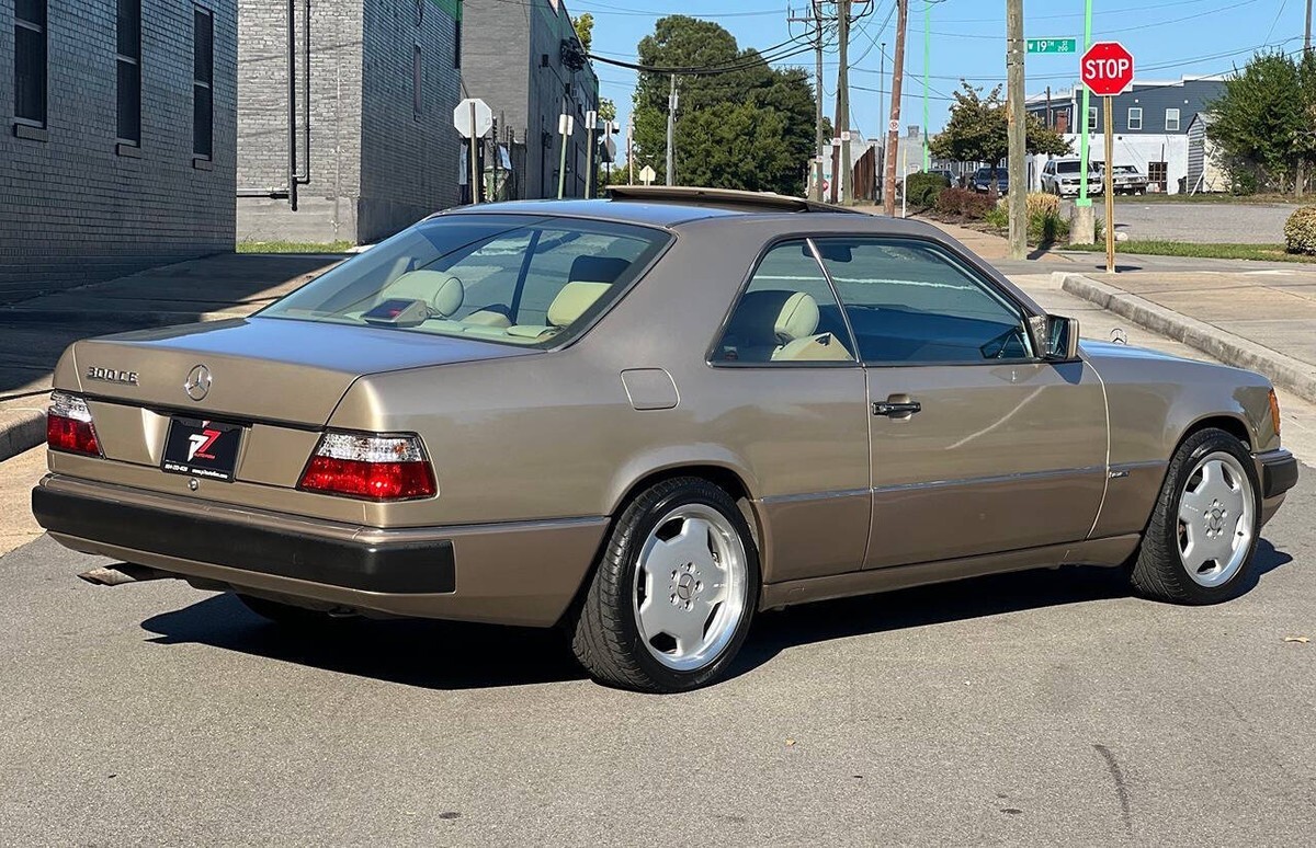 1993 Mercedes-Benz 300-Series 300 CE 2dr Coupe - photo 12