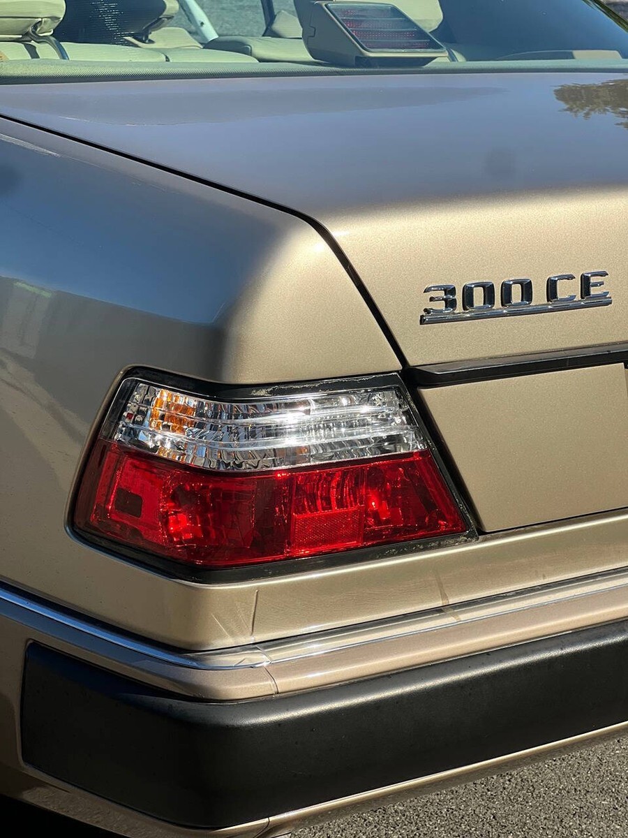 1993 Mercedes-Benz 300-Series 300 CE 2dr Coupe - photo 9