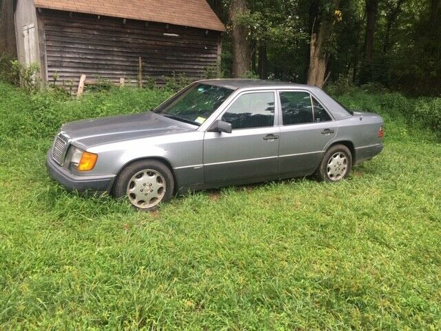 1993 Mercedes-Benz 300-Class 4 Dr 300E Sedan 1993 Mercedes-Benz 300-Series