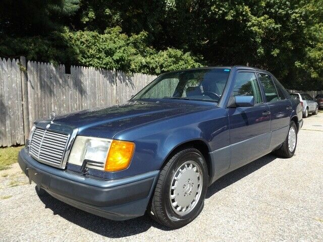 1993 Mercedes-Benz 300 Series 300E with 152894 Miles miles navy blue 4dr Car 3.2 1993 Mercedes-Benz 300-Series 300E