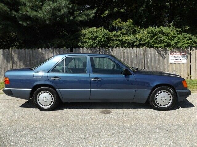 1993 Mercedes-Benz 300-Series 300E - photo 4