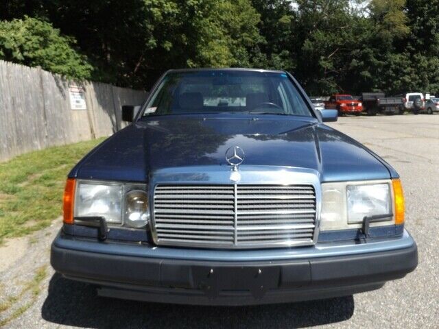 1993 Mercedes-Benz 300-Series 300E - photo 6