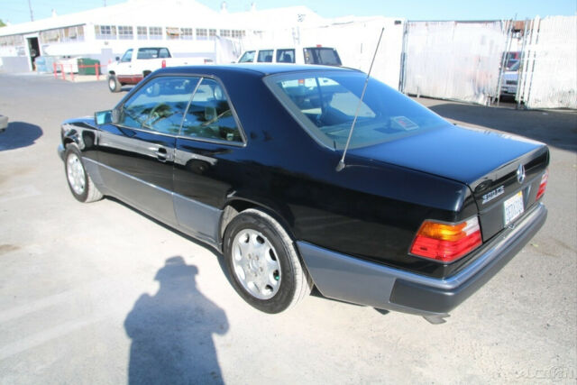 1993 Mercedes-Benz 300-Series 300CE 3.2 - photo 4