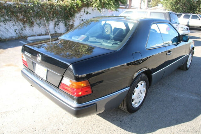 1993 Mercedes-Benz 300-Series 300CE 3.2 - photo 6