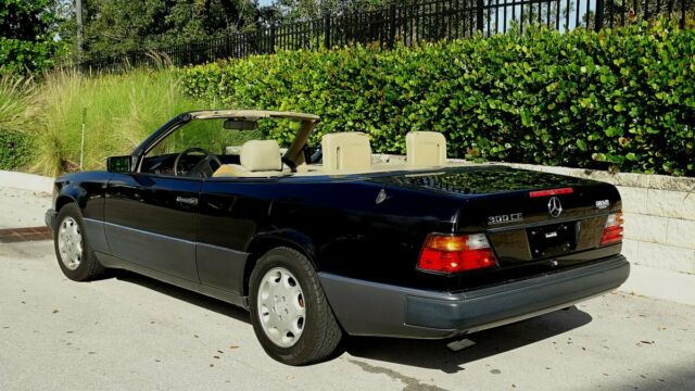 1993 Mercedes-Benz 300-Series CABRIOLET - photo 5