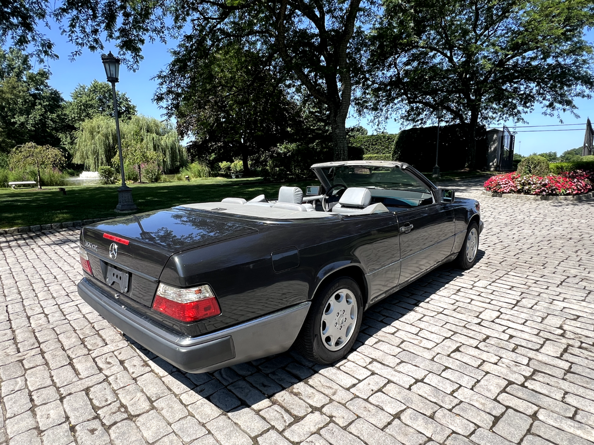 1993 Mercedes-Benz 300-Series - photo 10