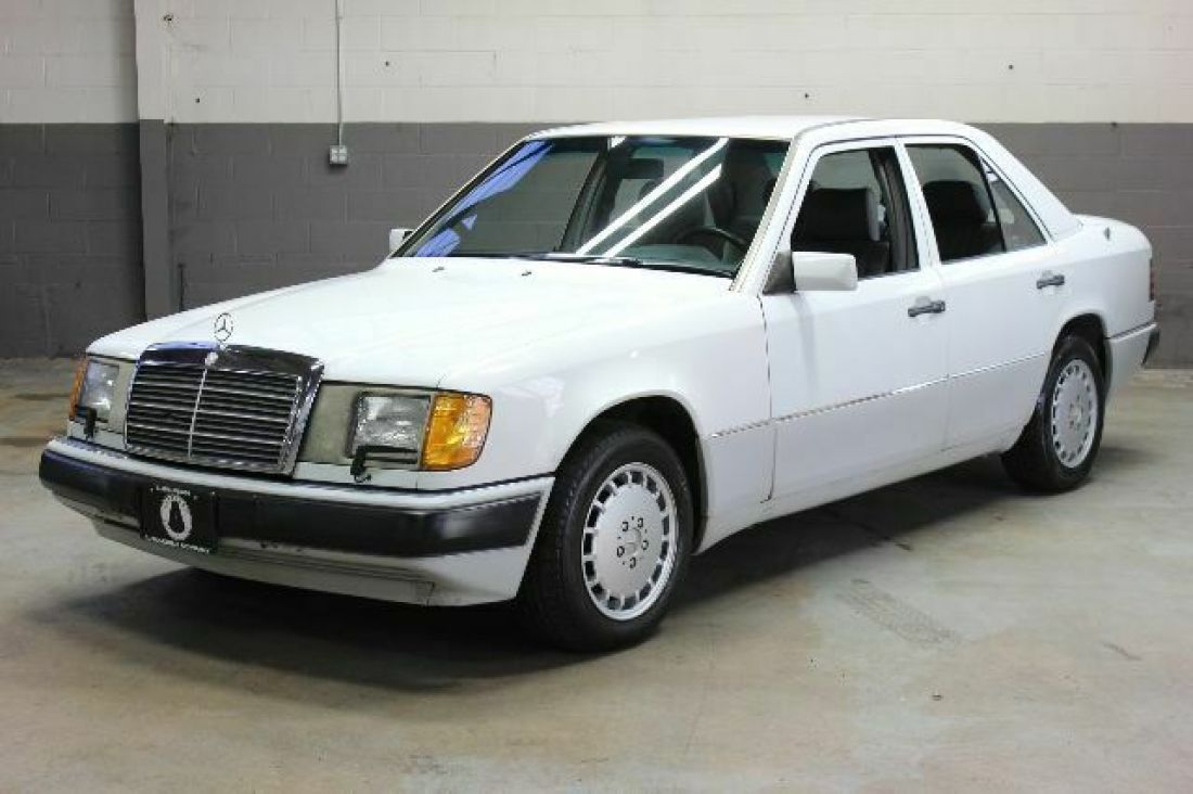 1993 MERCEDES-BENZ 300D 2.5 TURBO, JUST SERVICED!!! 1993 Mercedes-Benz 300-Series