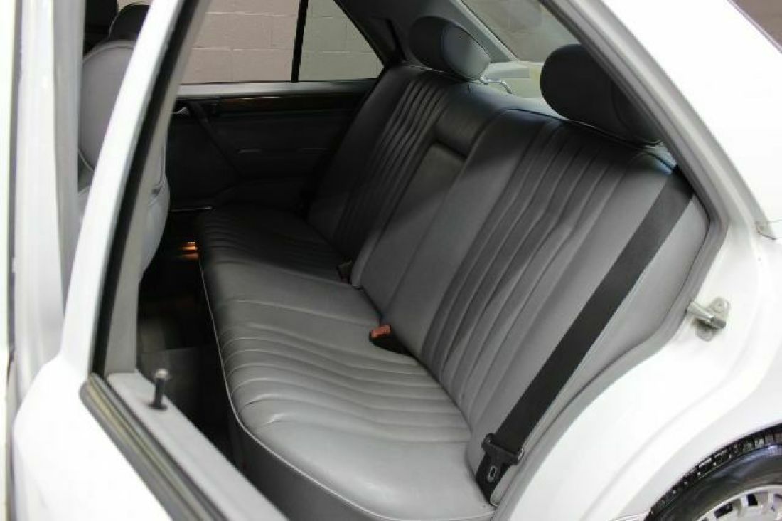 1993 Mercedes-Benz 300-Series - photo 11