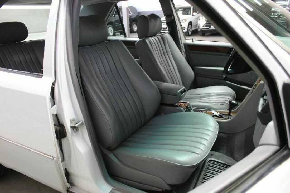 1993 Mercedes-Benz 300-Series - photo 13