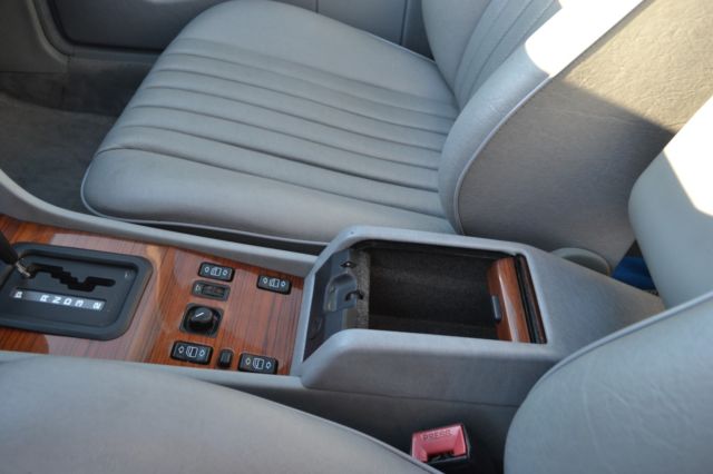 1993 Mercedes-Benz E-Class 2.8 - photo 8