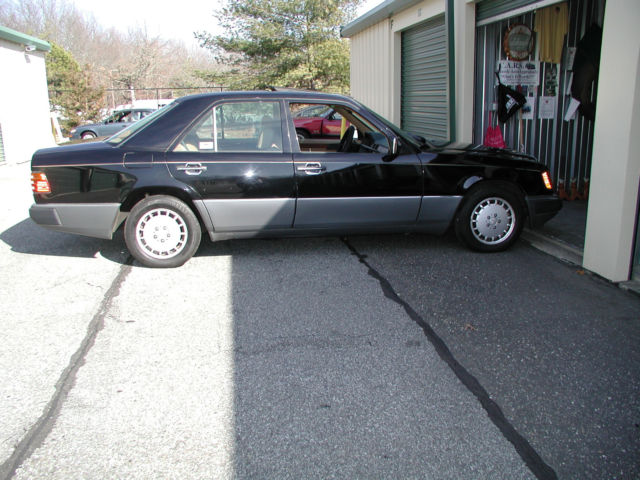 1993 Mercedes-Benz 300-Series 300E 2.8 - photo 4