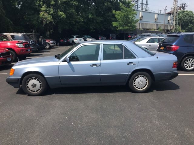 1993 Mercedes-Benz 300-Series - photo 10