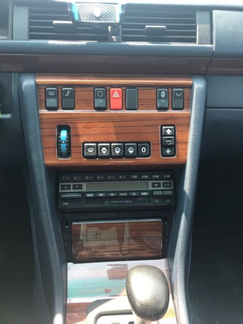 1993 Mercedes-Benz 300-Series - photo 2