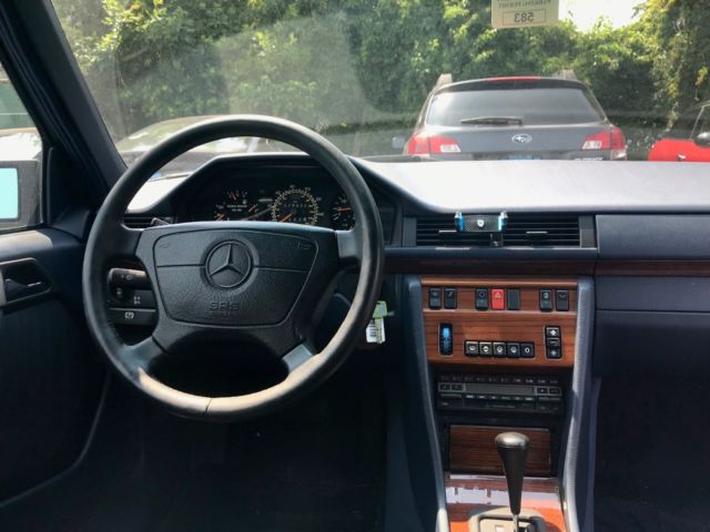 1993 Mercedes-Benz 300-Series - photo 9