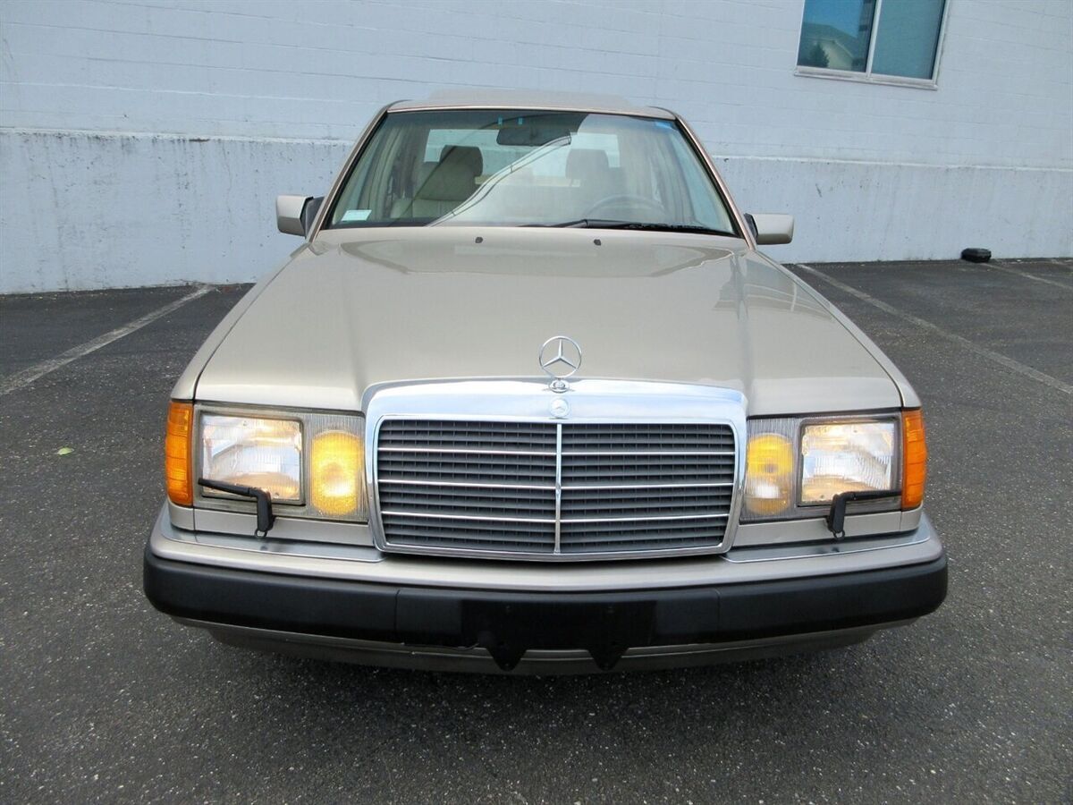 1993 Mercedes-Benz 300-Series 300 E - photo 11
