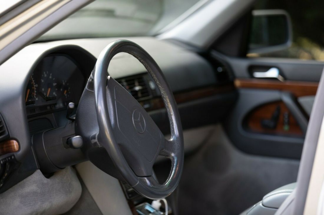 1993 Mercedes-Benz 300-Series - photo 6