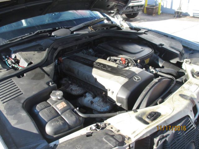1993 Mercedes-Benz 300-Series Base Sedan 4-Door - photo 13