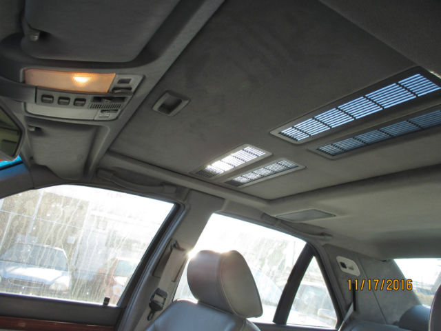 1993 Mercedes-Benz 300-Series Base Sedan 4-Door - photo 7