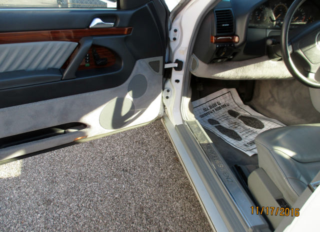 1993 Mercedes-Benz 300-Series Base Sedan 4-Door - photo 8