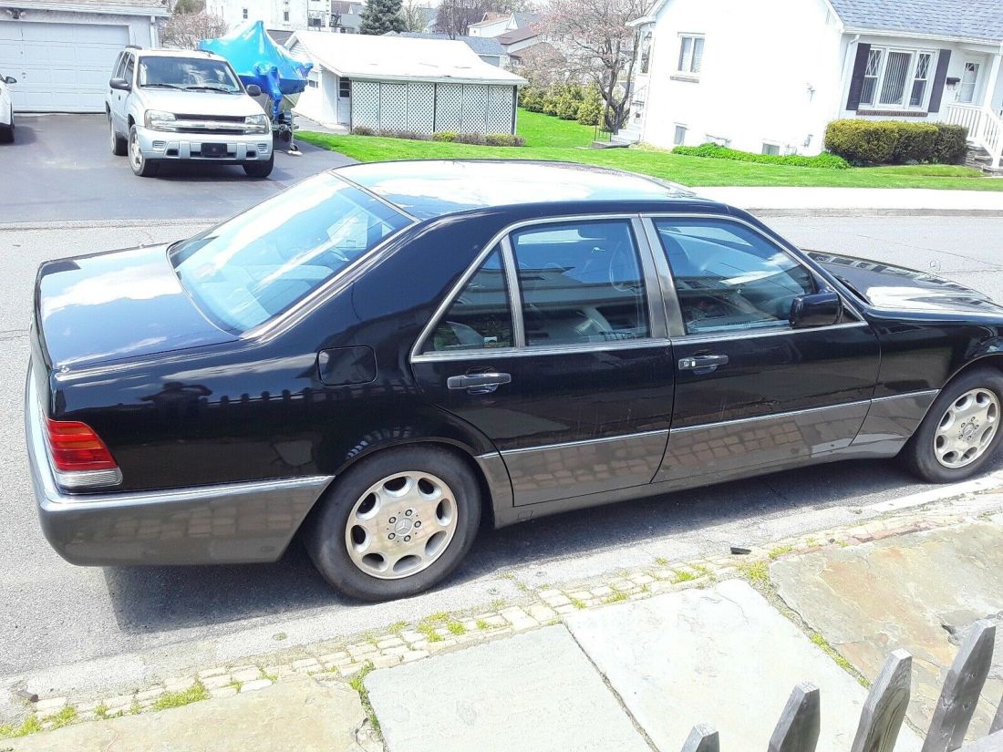 1993 Mercedes-Benz 300SE SE