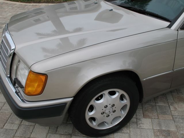 1993 Mercedes-Benz 300-Series - photo 3