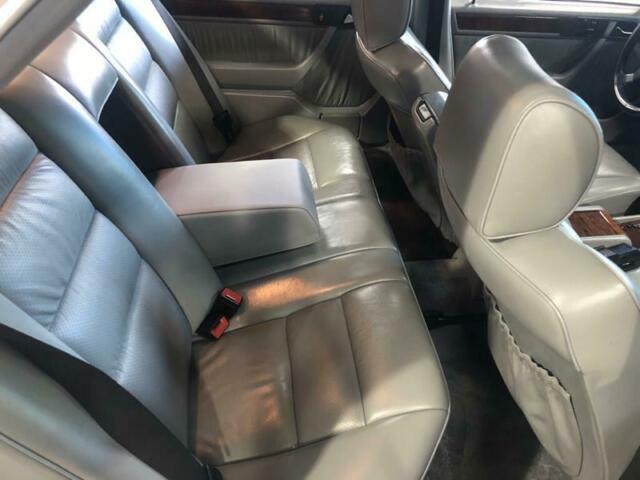 1993 Mercedes-Benz 400-Series 400 E 4dr Sedan - photo 12