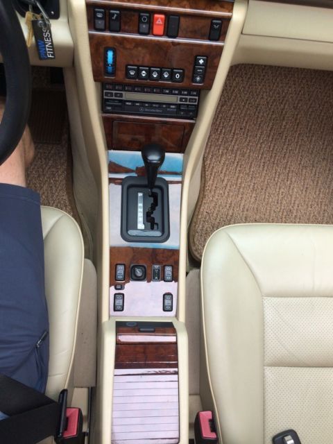 1993 Mercedes-Benz E-Class 400E - photo 12