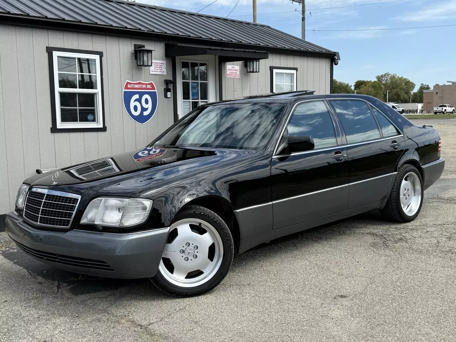 1993 Mercedes-Benz 400SEL Sedan Black SEL 1993 Mercedes-Benz 400-Series SEL