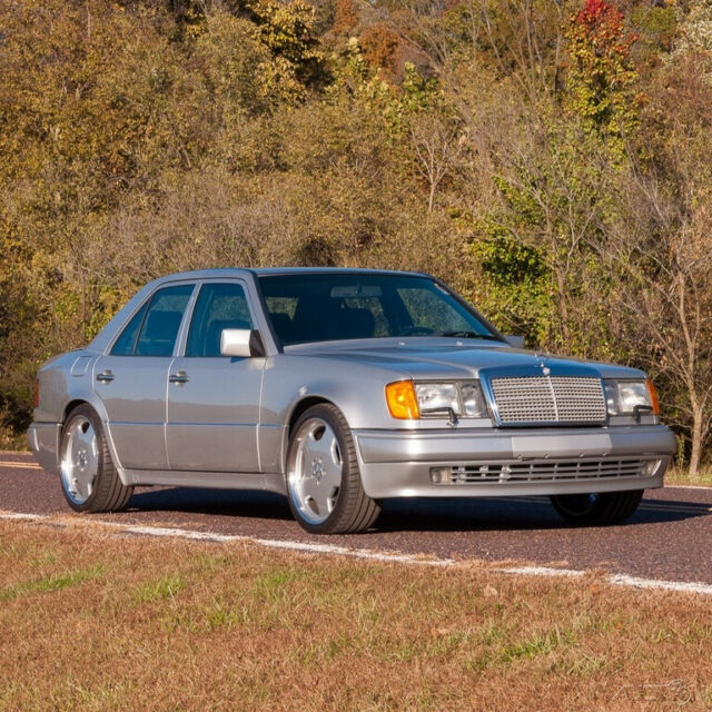 1993 Mercedes-Benz 500E 5L V8 32V Automatic RWD Sedan Premium 1993 Mercedes-Benz 500-Series 500E 5.0