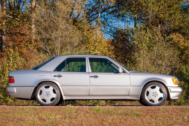 1993 Mercedes-Benz 500-Series 500E 5.0 - photo 3