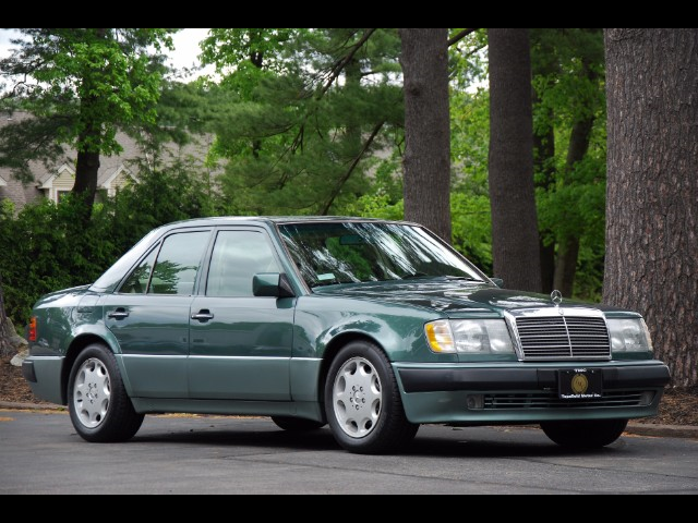 1993 Mercedes-Benz 500 E sedan - photo 2