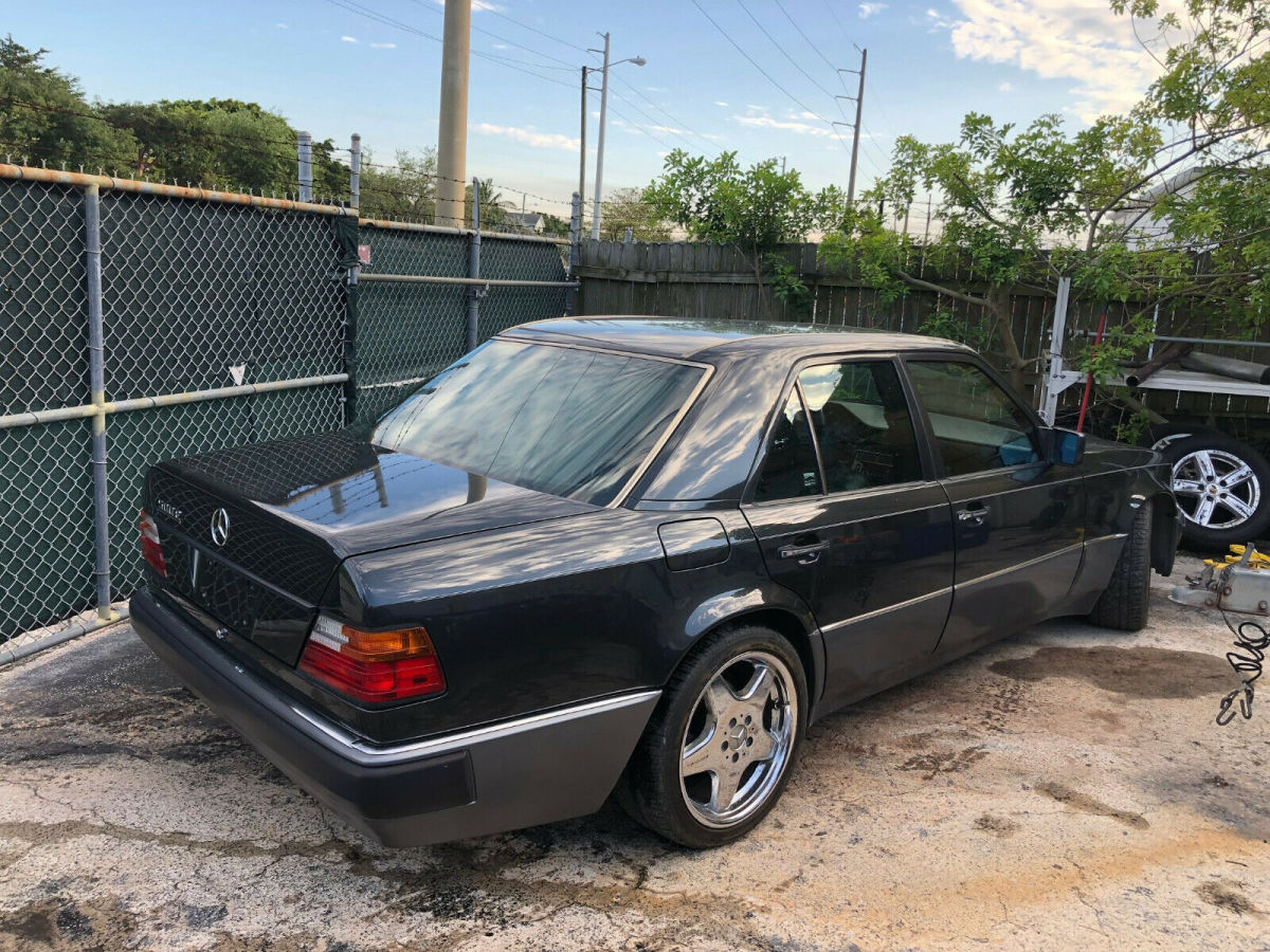 1993 Mercedes-Benz E-Class - photo 2