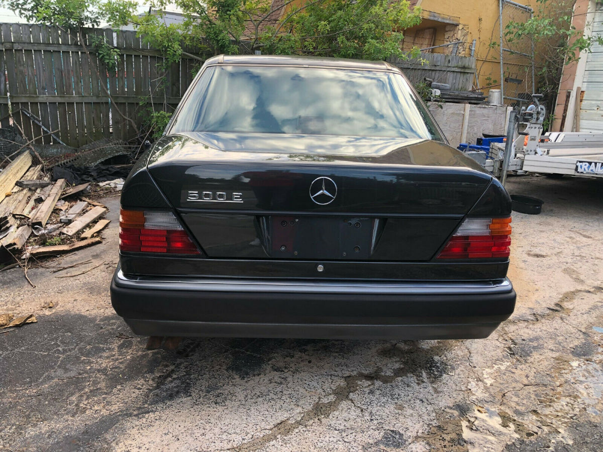 1993 Mercedes-Benz E-Class - photo 4