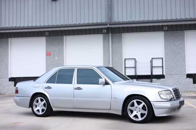 1993 Mercedes-Benz E-Class - photo 6