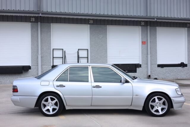1993 Mercedes-Benz E-Class - photo 8