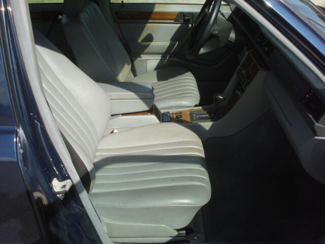 1993 Mercedes-Benz E-Class - photo 8