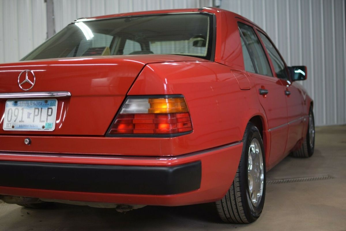 1993 Mercedes-Benz 300E - photo 3