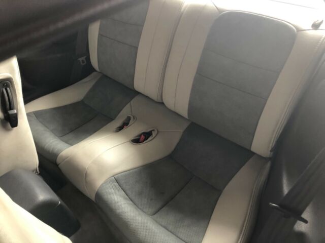 1993 Mitsubishi 3000GT leather - photo 5
